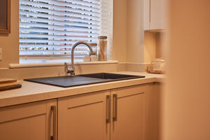 Kitchen- click for photo gallery